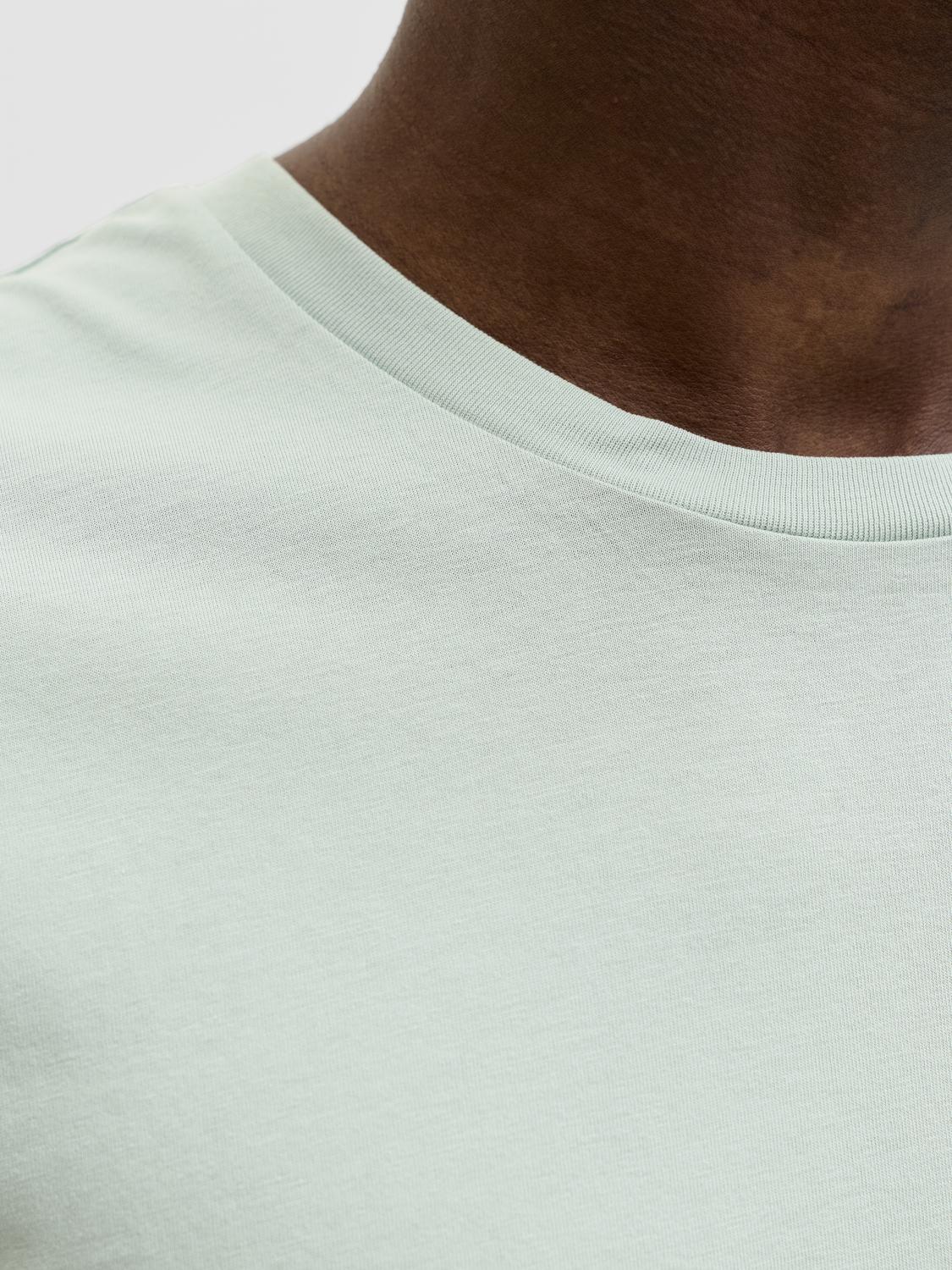 model_shot-detail